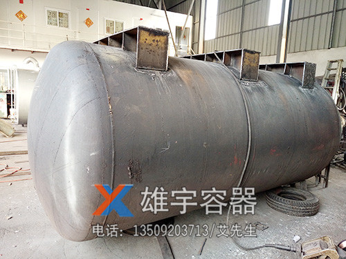大（dà）型油罐生（shēng）產廠家