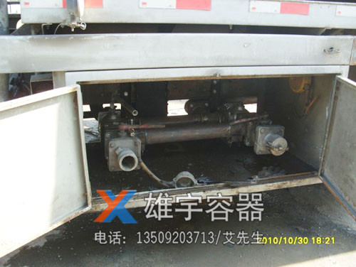 油罐車油氣回（huí）收下裝改造