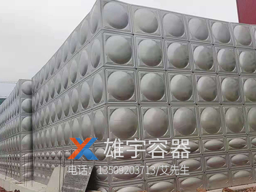 大（dà）型不鏽鋼（gāng）水箱